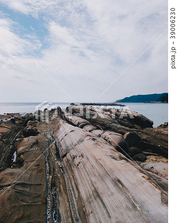 波食や風食によって形成された特殊な海岸 39006230
