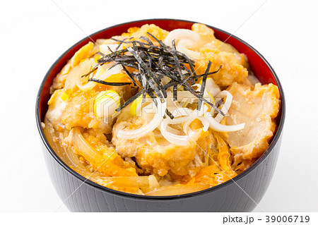唐揚げ卵とじ丼 39006719