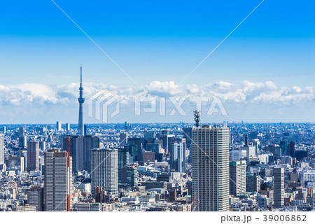 都庁から眺める東京スカイツリーと都心部の町並み 39006862
