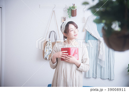 ライフスタイル　朝　女性 39008911