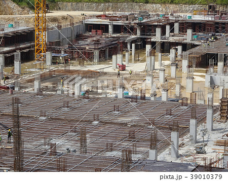 Aerial view of a construction site 39010379