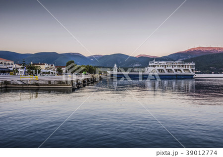 Ferry waiting for passengers Sami port Kefalonia 39012774