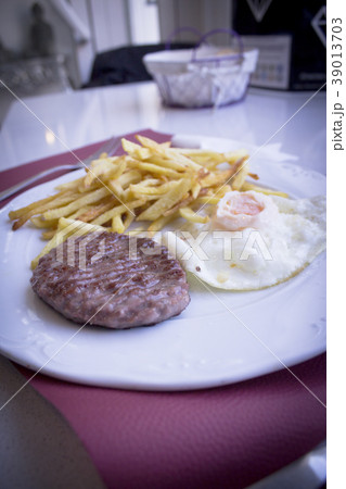 Food dish with cholesterol fat Food dish with cholesterol fat 39013703