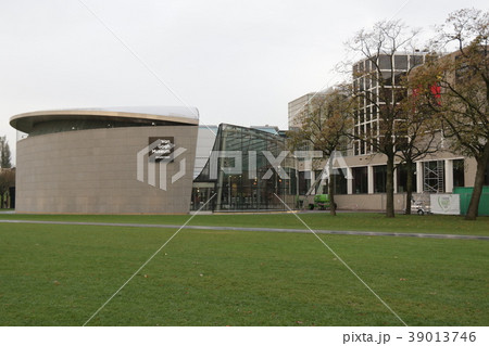 オランダのアムステルダムにある「ゴッホ美術館」 39013746