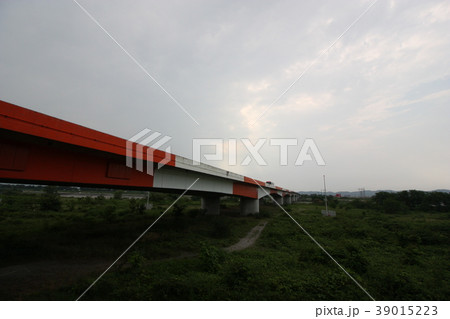 富山空港そばの北陸自動車道 39015223