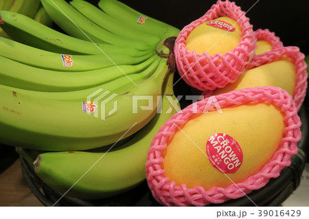 トロピカルフルーツ  マンゴー  バナナ 39016429