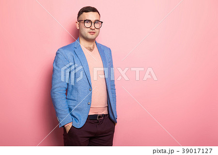 Handsome man in bright jacket 39017127