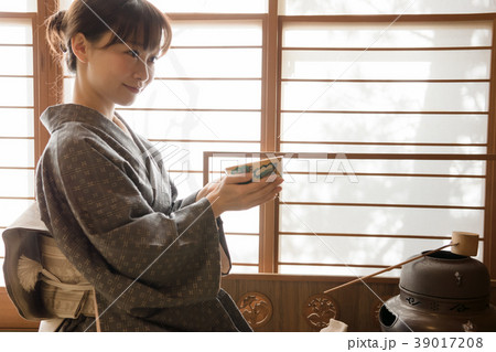 着物の女性 着物の女性 39017208