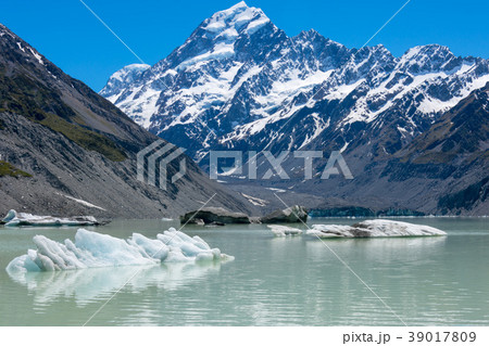 ≪ニュージーランド≫フッカー湖とマウントクック 39017809