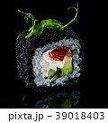 Close-up of traditional japanese sushi 39018403