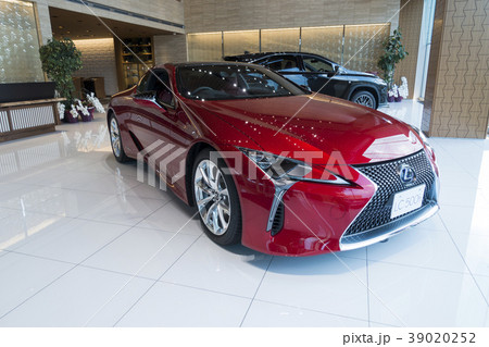 精緻なグラデーションを表現したスピンドルグリル 精緻なグラデーションを表現したスピンドルグリル 39020252