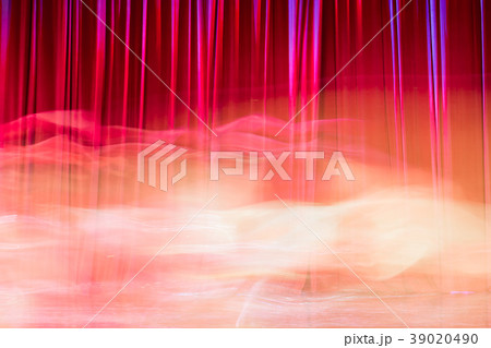 Red curtain and motion in the theatre. 39020490