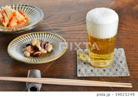 ビールで晩酌 ビールで晩酌 39023249