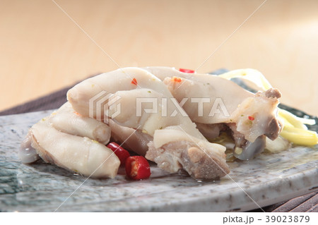 braised pork 39023879