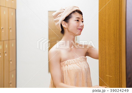 ロッカールーム　温泉　入浴　休憩　女性 39024249