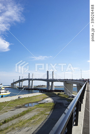 小名浜の港のシンボル小名浜マリンブリッジ小名浜東港地区と３号ふ頭を結ぶ唯一の連絡橋 39026488