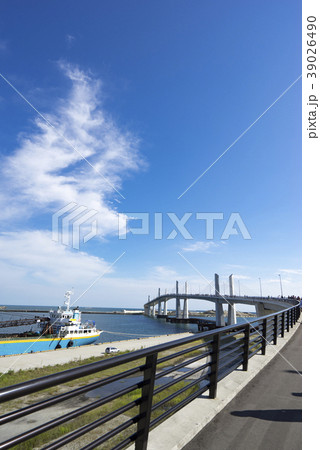 小名浜の港のシンボル小名浜マリンブリッジ小名浜東港地区と３号ふ頭を結ぶ唯一の連絡橋 39026490