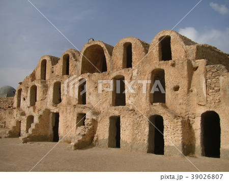 チュニジア、穴居住宅 39026807