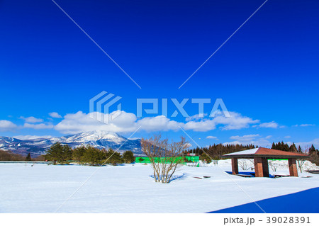 磐梯山SAからの磐梯山 東北冬景色 【福島県耶麻郡磐梯町】 磐梯山SAからの磐梯山 東北冬景色 【福島県耶麻郡磐梯町】 39028391