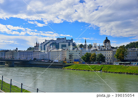 ホーエンザルツブルク城 39035054