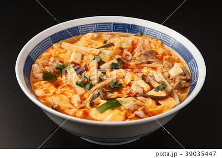 酸辣湯麺 39035447