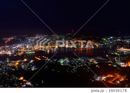 長崎の夜景 稲佐山展望台 長崎の夜景 稲佐山展望台 39036178
