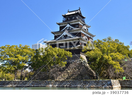 広島城の天守閣 39037736