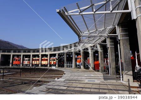 津山市にある鉄道に関する事物を展示する博物館「津山まなびの鉄道館」:旧津山扇形機関車庫 津山市にある鉄道に関する事物を展示する博物館「津山まなびの鉄道館」:旧津山扇形機関車庫 39038944