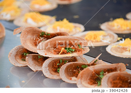 thai crispy pancake 39042426