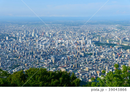 北海道　札幌の町並み　藻岩山展望台からの眺め 39043866
