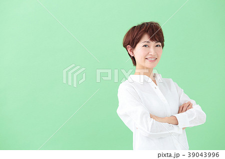 ミドル女性　ライフスタイル 39043996