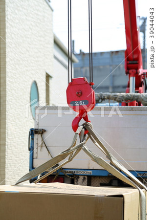 クレーン車 吊りあげ クレーン車 吊りあげ 39044043