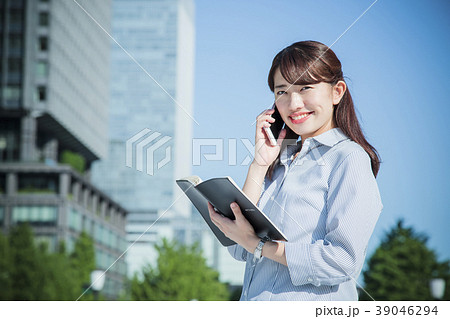 女性 ビジネス ビジネスウーマン 女性 ビジネス ビジネスウーマン 39046294