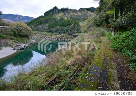 旧高千穂鉄道 廃線跡 亀ヶ崎駅 旧高千穂鉄道 廃線跡 亀ヶ崎駅 39050709