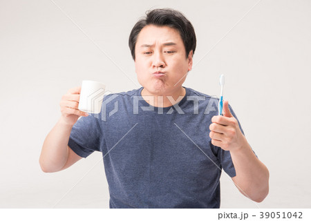 うがい 歯磨き カップ 39051042