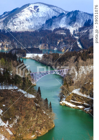 第一只見川橋梁 東北冬景色 【福島県大沼郡三島町】 第一只見川橋梁 東北冬景色 【福島県大沼郡三島町】 39051076