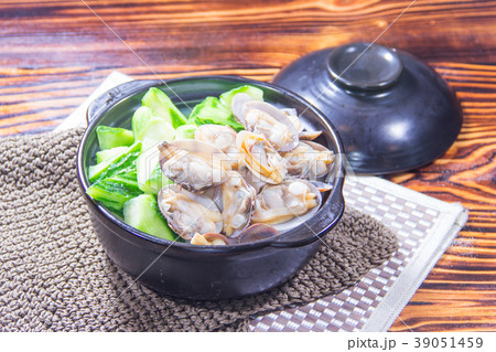 clam or mussel cuisine clam or mussel cuisine 39051459