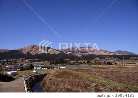 春の南阿蘇村 春の南阿蘇村 39054135