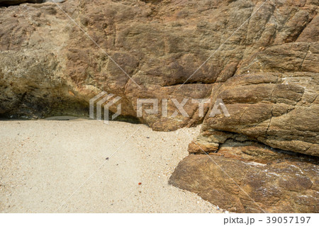 Close up of a brown stone with sand texture 39057197