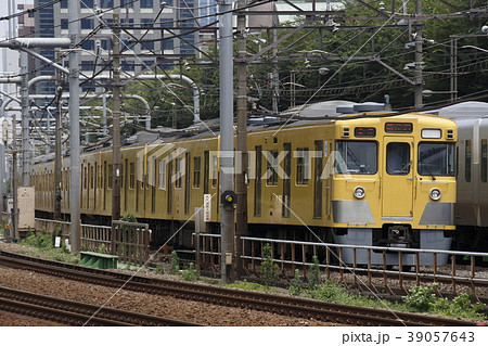 ［SS］西武新宿線旧2000系（急行-10両編成：西武新宿⇔本川越） 39057643