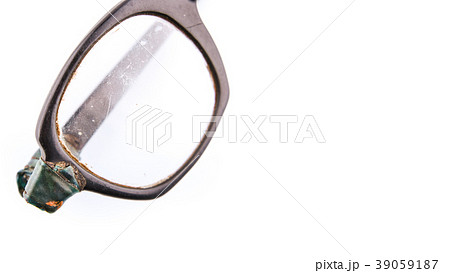 Old broken eyeglasses on white background, banner 39059187