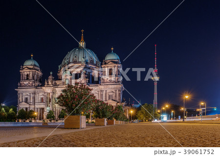 Berlin Cathedral and TV Tower Fernsehturm at night 39061752