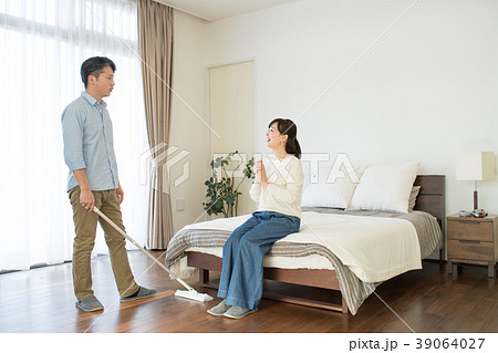 ミドル 夫婦 ライフスタイル イメージ 39064027