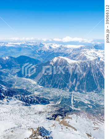 Mont Blanc mountain in France 39066312