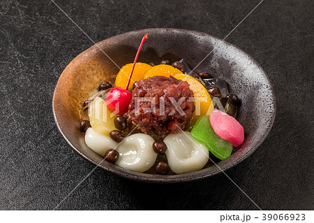 代表的な和スイーツ traditional Japanese Sweet taste desert 代表的な和スイーツ traditional Japanese Sweet taste desert 39066923