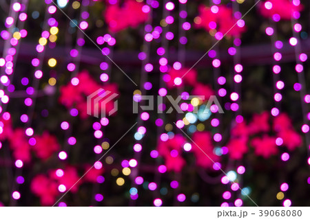 Abstract circular bokeh of Christmas light 39068080