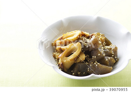 コンニャクとちくわの甘辛煮7 コンニャクとちくわの甘辛煮7 39070955