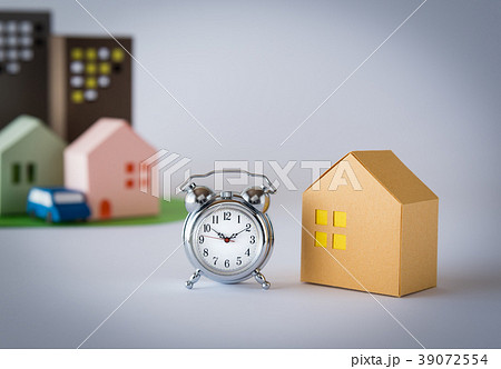 夜 時計 家 帰宅 夜 時計 家 帰宅 39072554