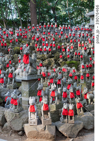 [愛知県]　豊川稲荷　霊狐塚 39076466