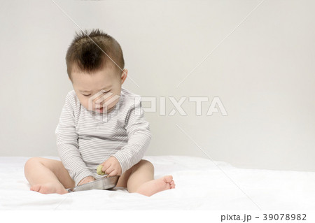 赤ちゃん 韓国人 純粋な 39078982